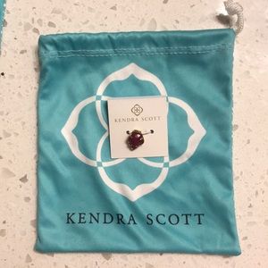Kendra Scott Stone pendant